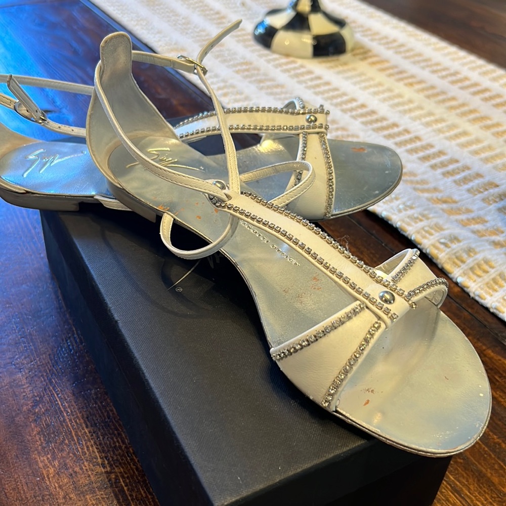 White flats